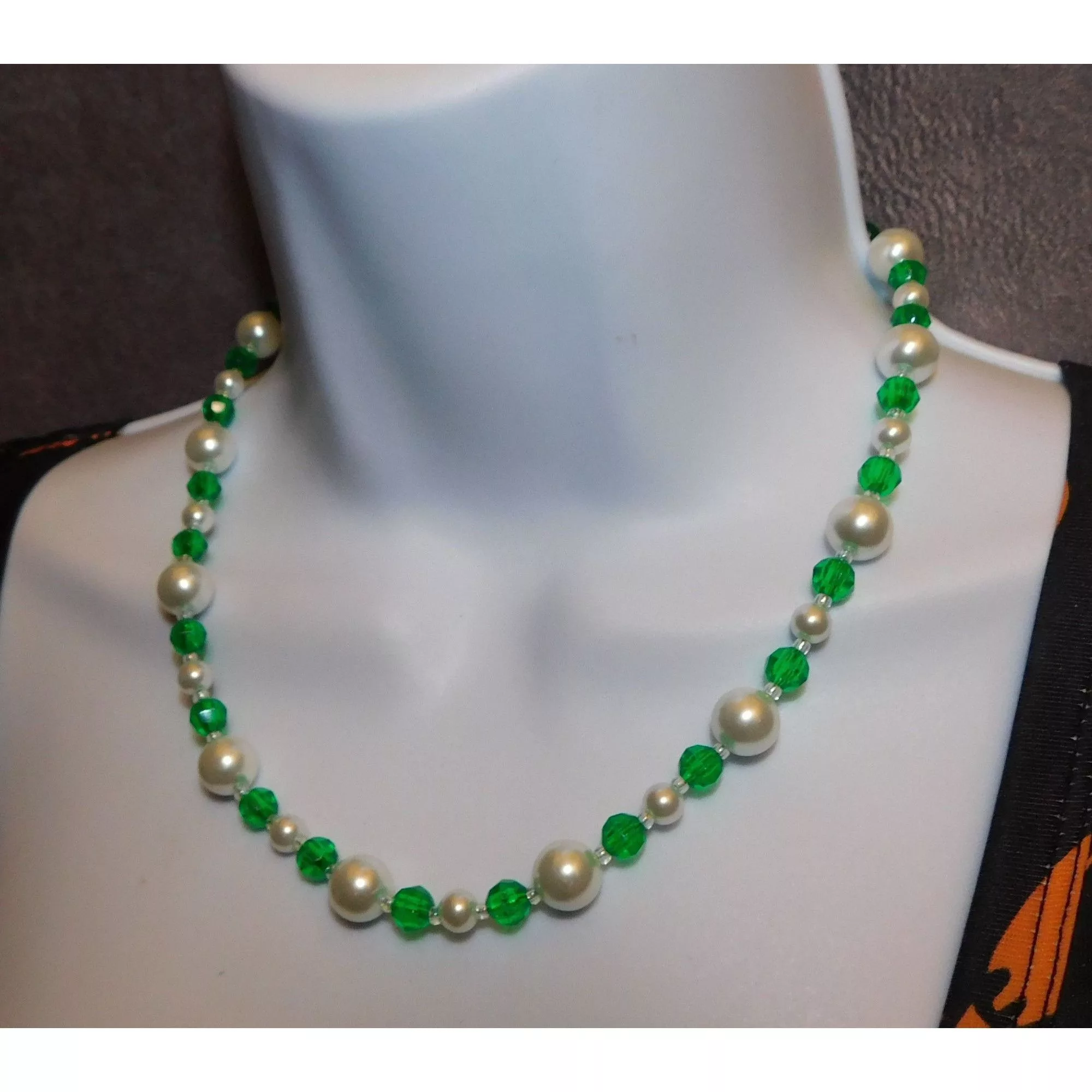 Other Necklaces Other Green And White Beaded Necklace Multi