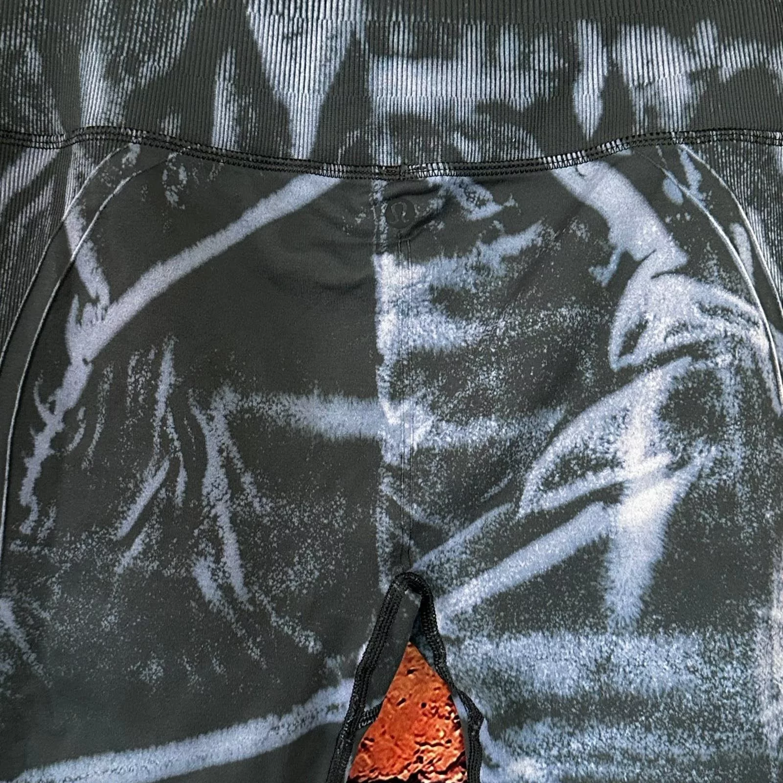 Lululemon Pants Lululemon legging size 10 Black