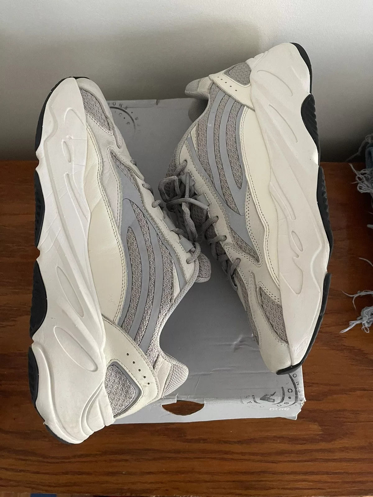 Adidas Low Top Sneakers Adidas Yeezy Boost 700 V2 Static 2018!!!! White