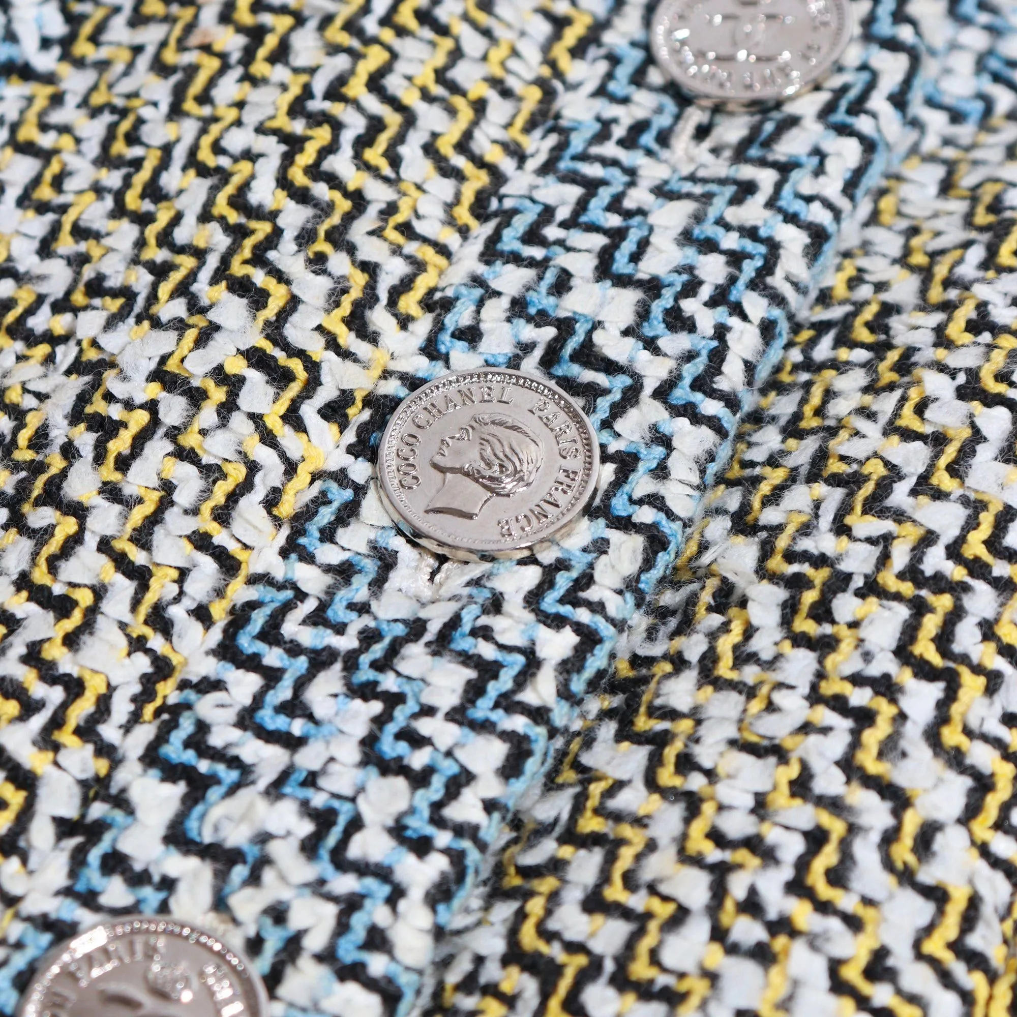 Chanel Jackets CHANEL - Tweed jacket (T40) Multi