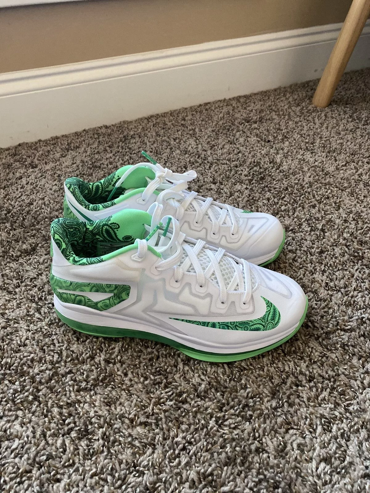 Nike Low Top Sneakers Nike Max LeBron 11 Low Easter 2014 White