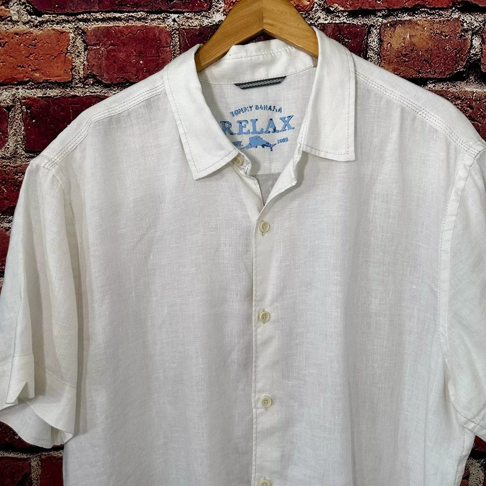Tommy Bahama Shirts Button Ups Tommy Bahama relax button-down short Short Sleeve 100% linen Beige