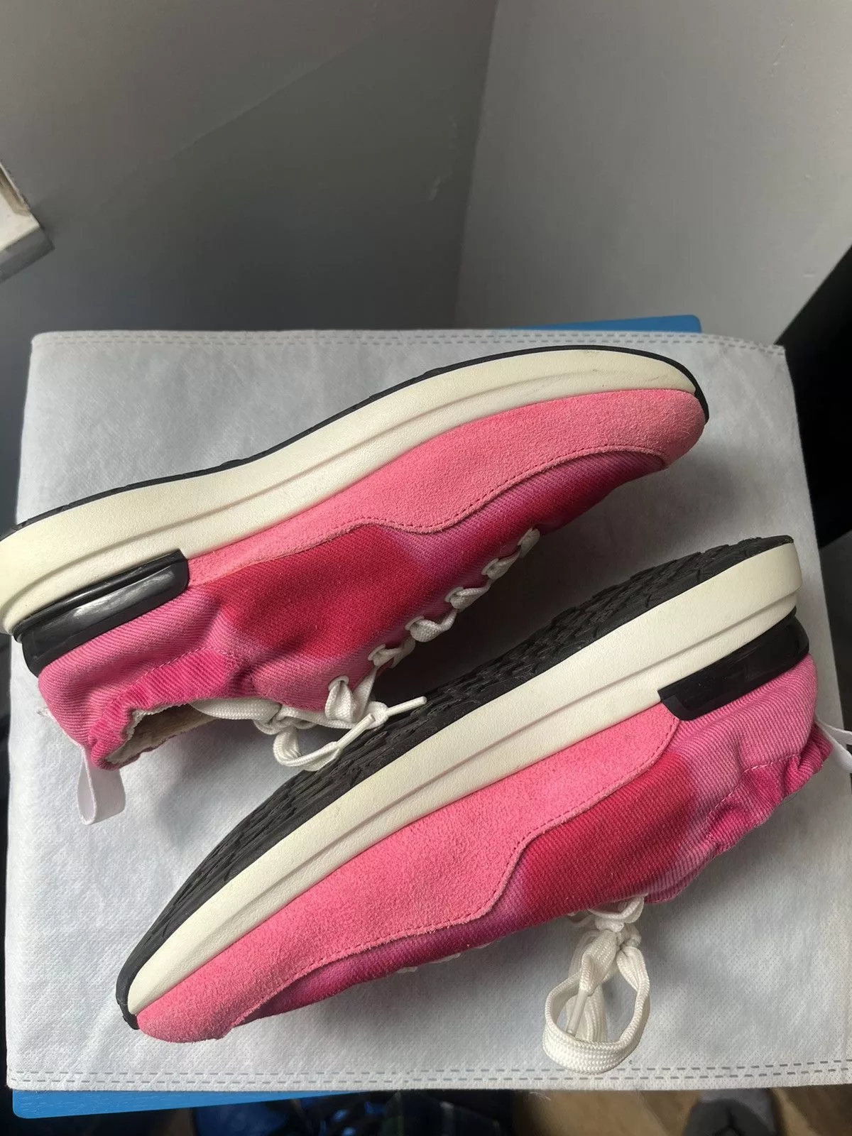 Chanel Low Top Sneakers Chanel Trainer Sneaker Pink