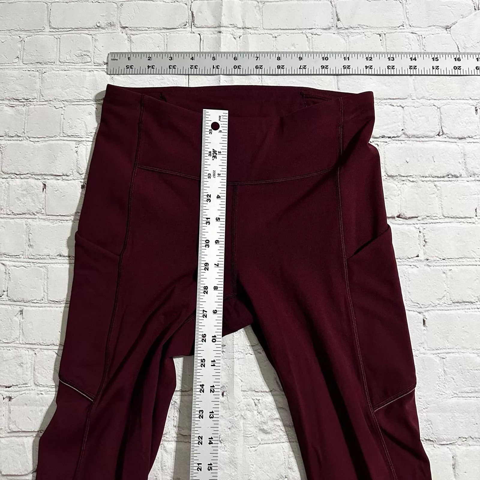 lululemon leggings size 4 Brown