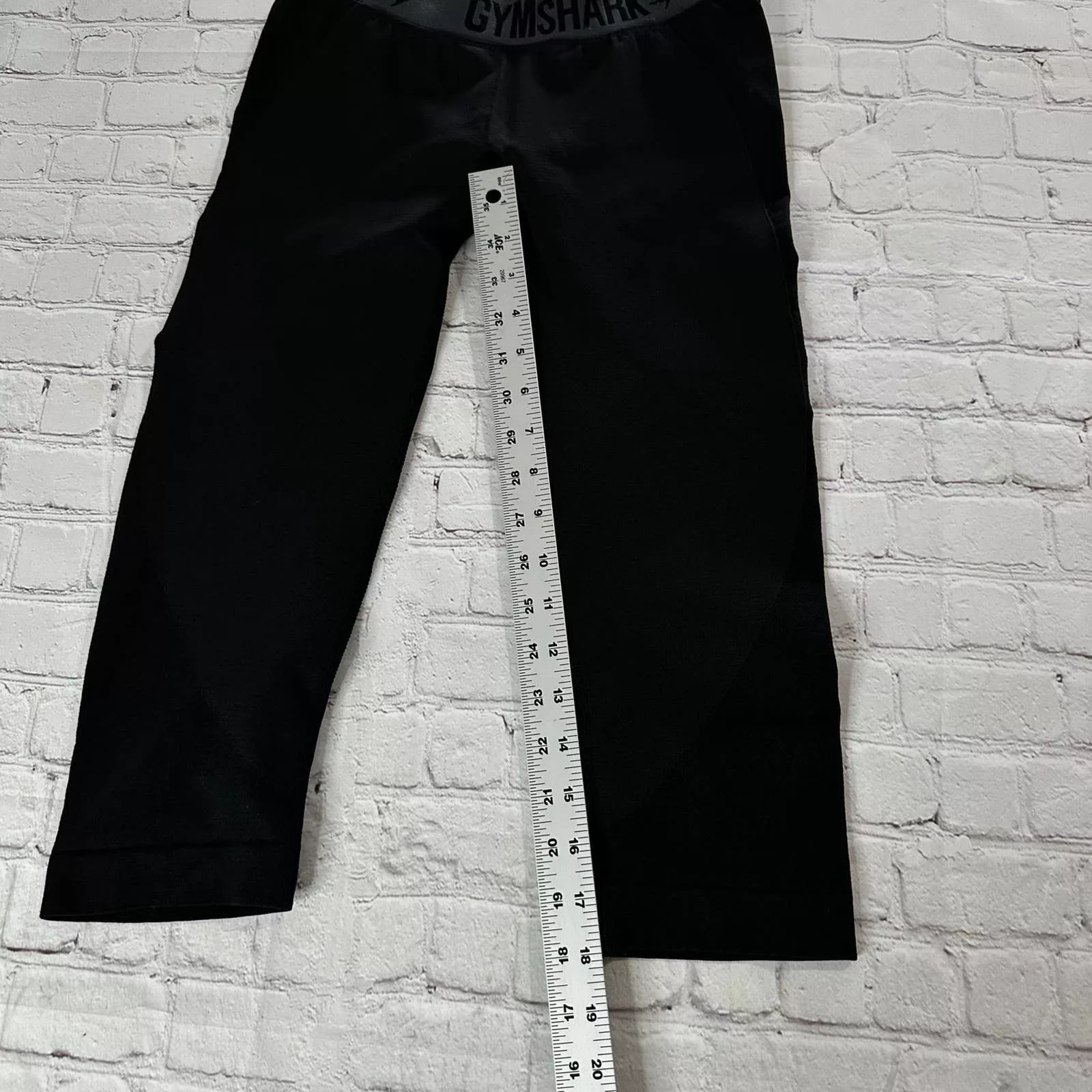 Gymshark leggings size small Black