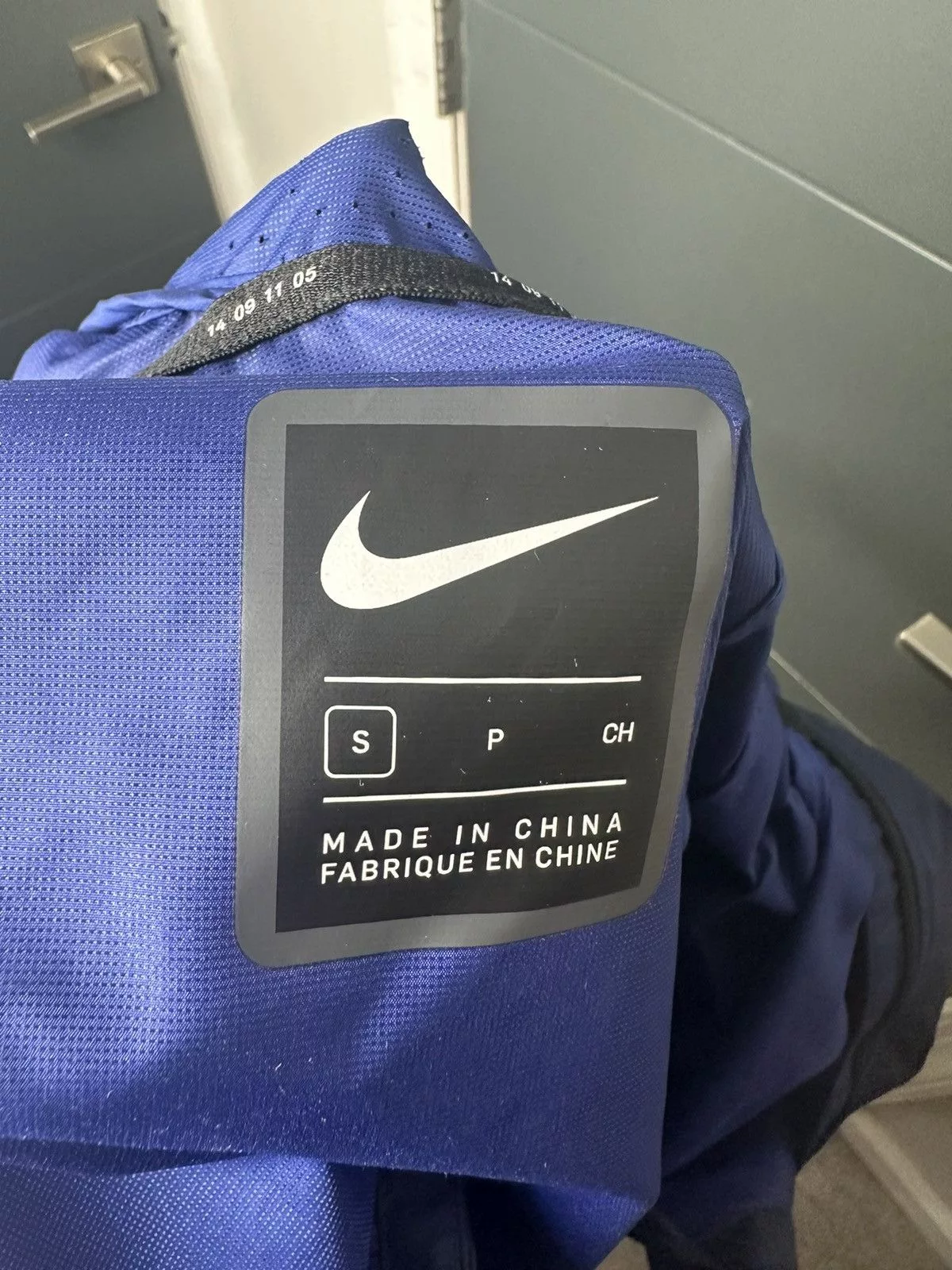Nike Light Jackets Men’s Nike Aeroloft Running Jacket Blue