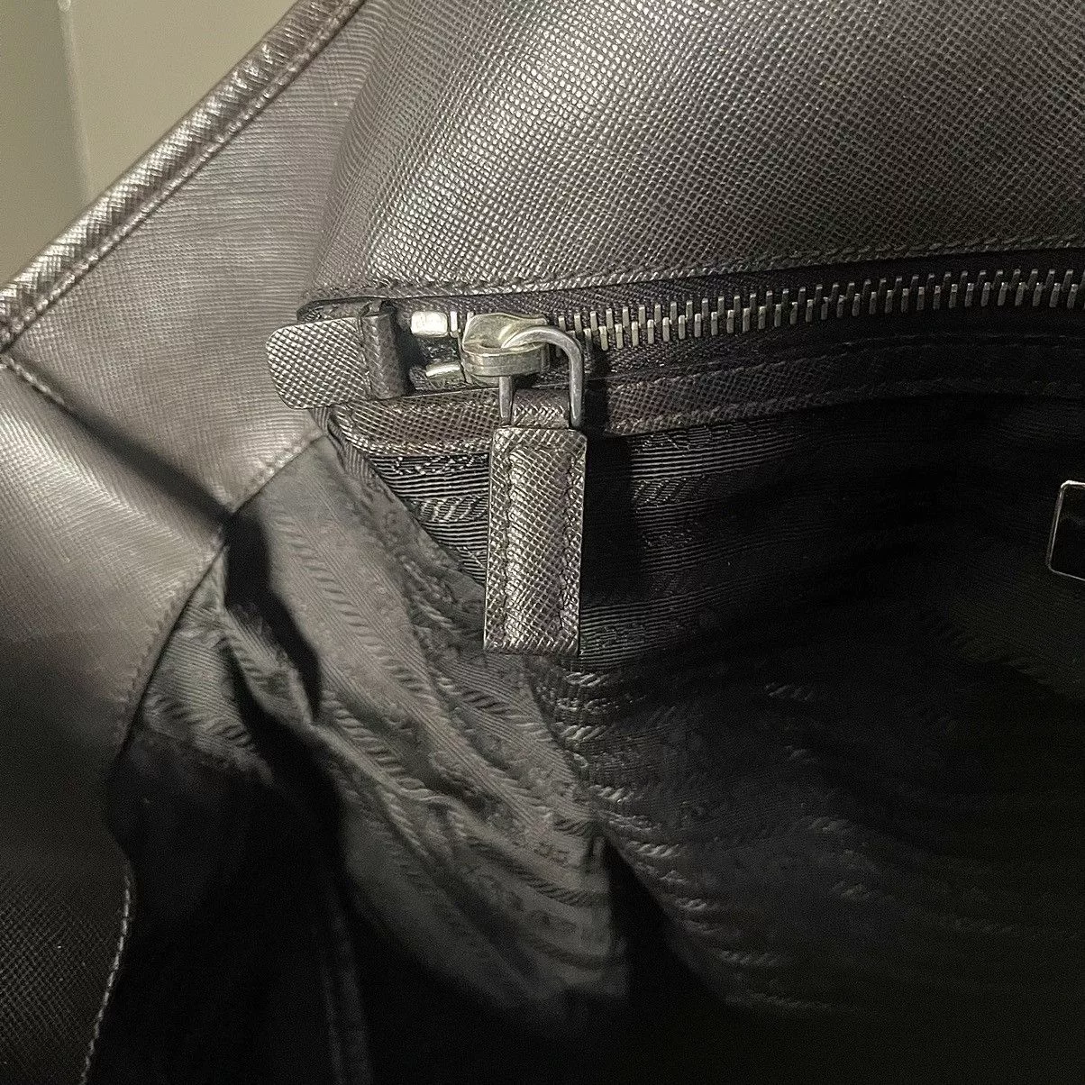 Prada Tote Bags Prada Black
