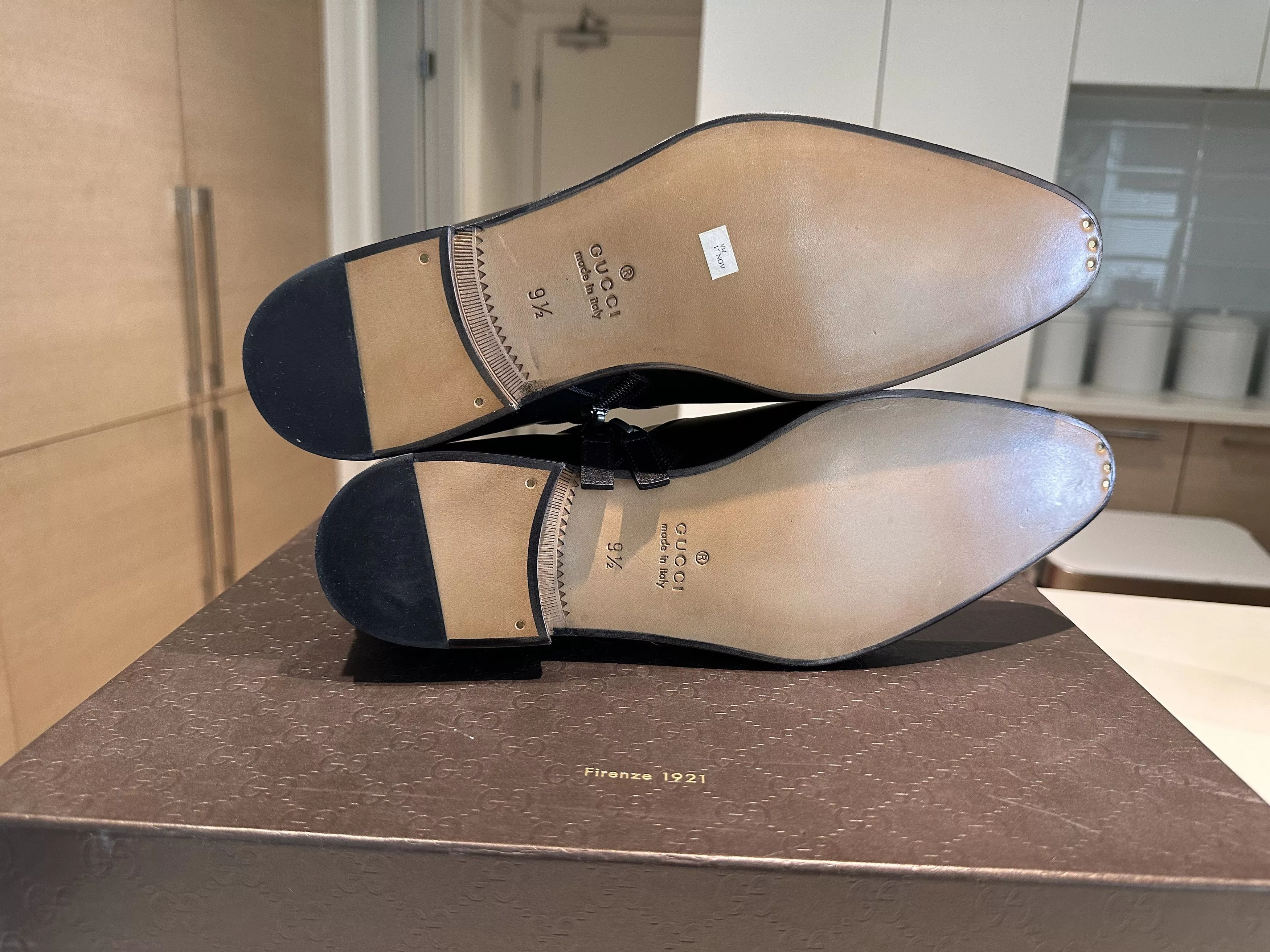 Gucci Boots Gucci Side-Zip Leather Chelsea Boots Black