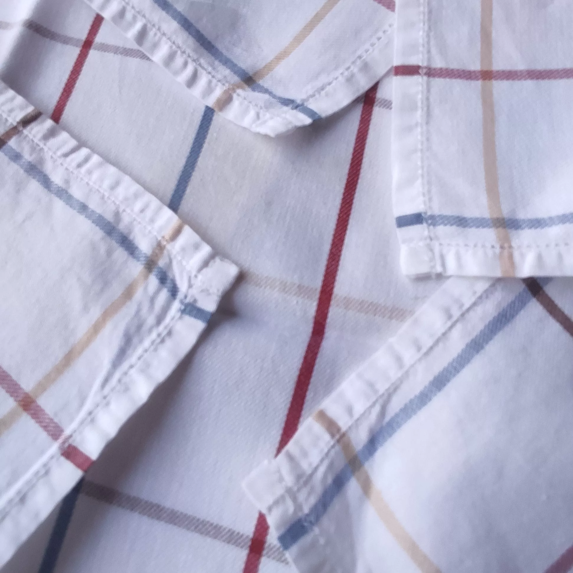 Burberry Miscellaneous White Burberrys Handkerchief