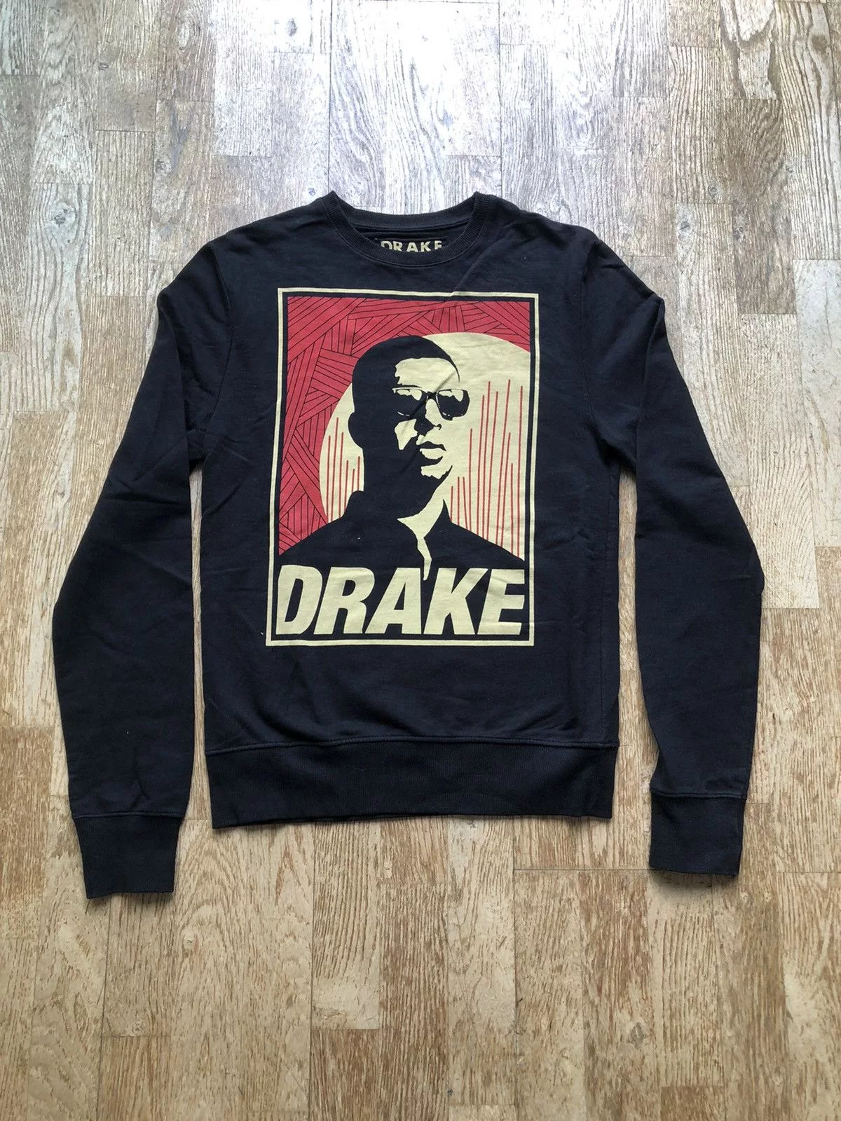 Drake Sweatshirts Hoodies Drake × Vintage RARE DRAKE OFFICIAL VINTAGE RAP ALBUM DESIGN SWEATSHIRT Black Streetwear