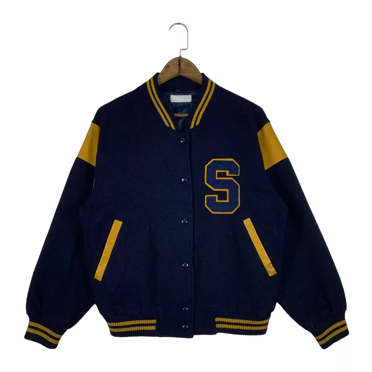 Peanuts Bombers Peanuts × Vintage Vintage Peanuts Snoopy Varsity Jacket White