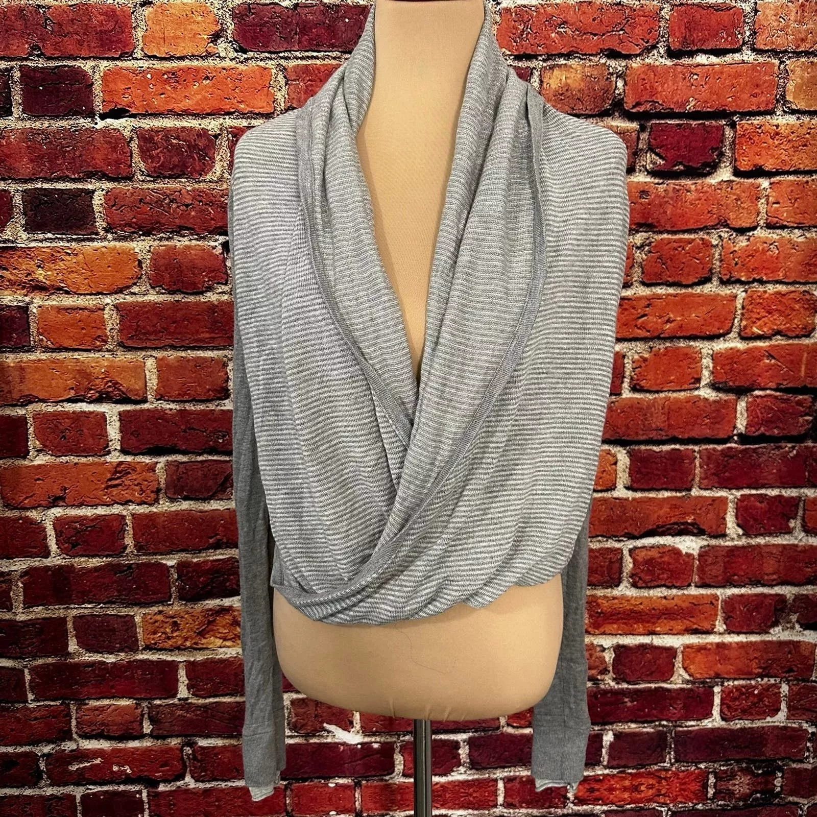 Lululemon Sweaters LULULEMON Iconic Wrap Sweater Heathered Gray