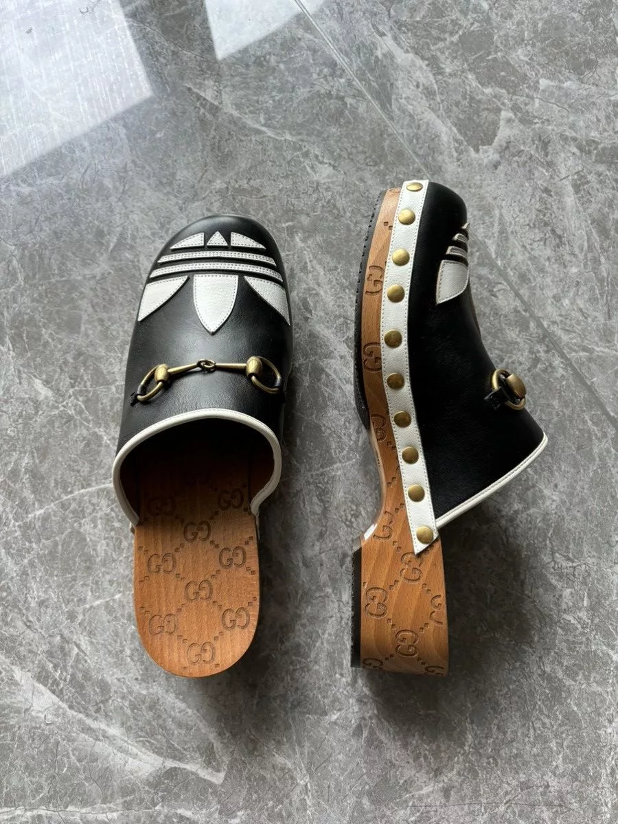 Gucci Slip Ons Gucci clog Black