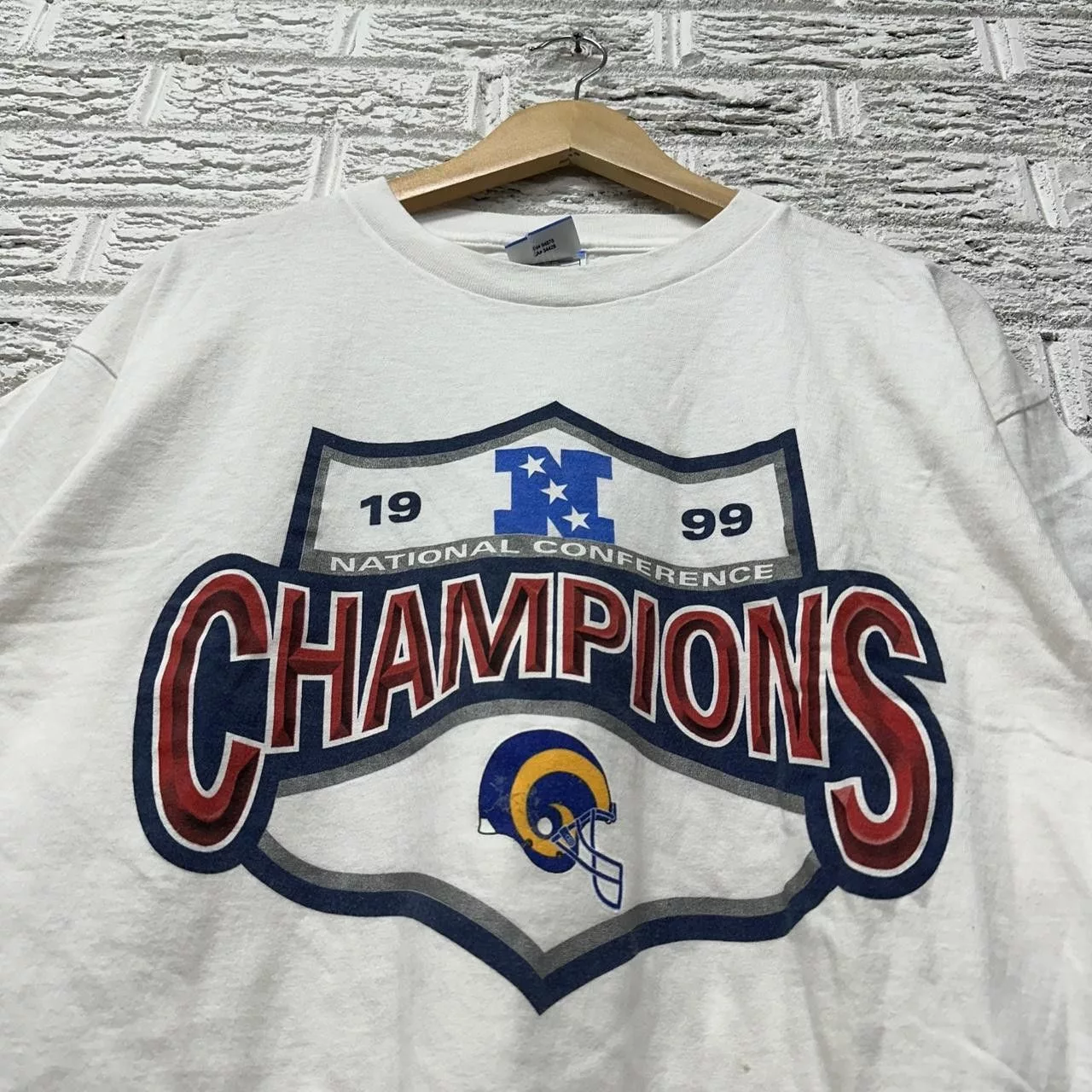 NFL Short Sleeve T Shirts Vintage Los Angeles Rams Shirt Large 1999 NFL White
