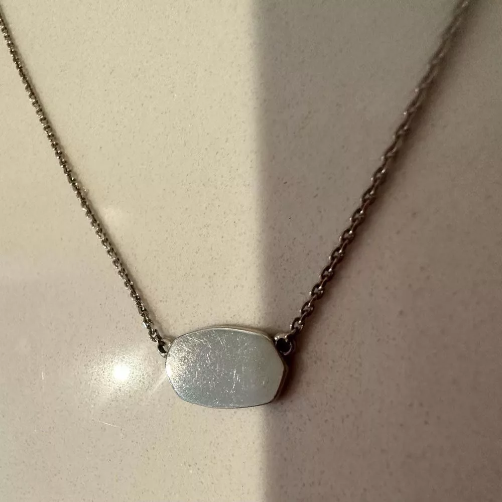 Kendra Scott Necklaces Kendra Scott Elisa Short Pendant Necklace Sterling Silver
