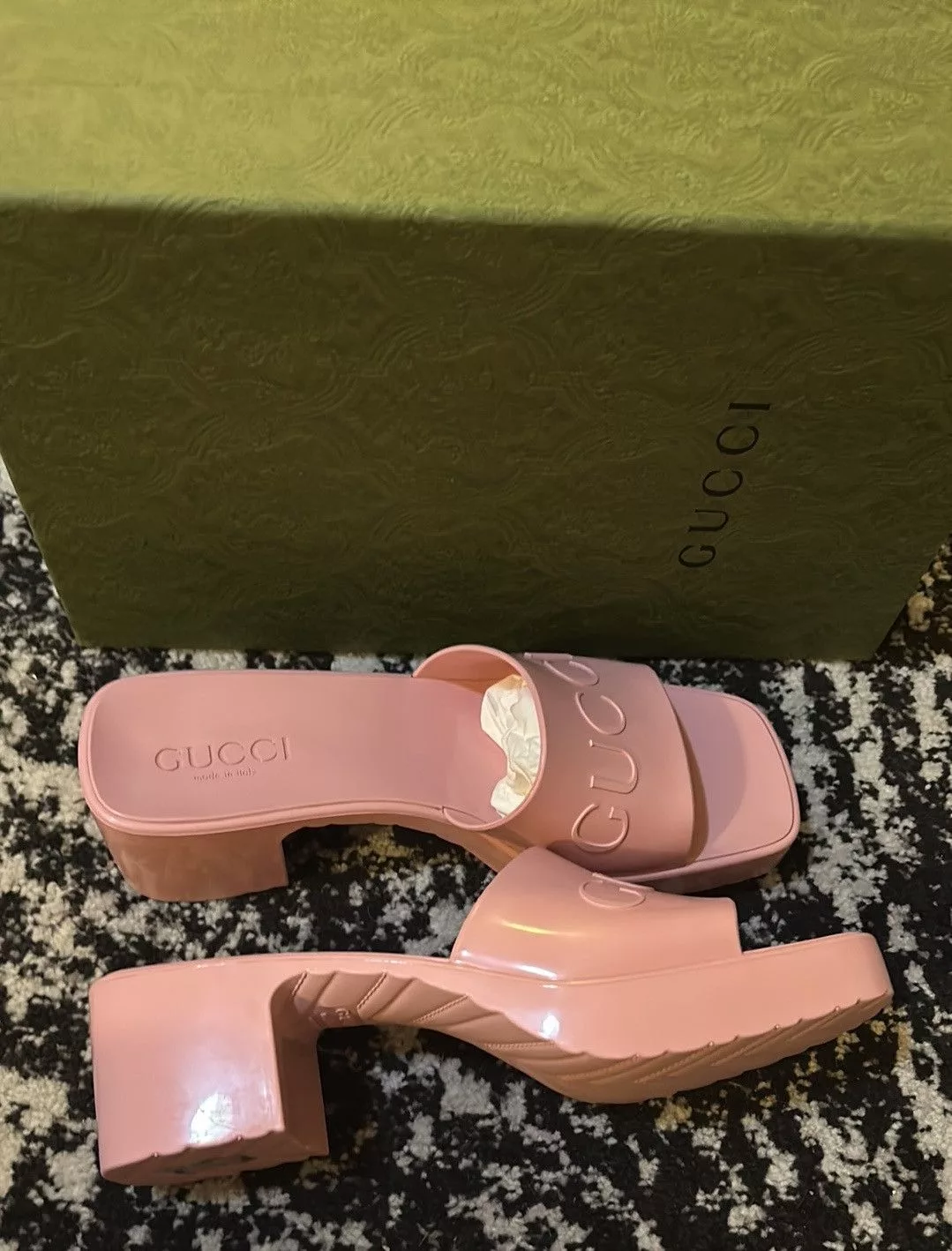 Gucci Sandals Gucci Rubber Logo Sandal Slipper Wild Rose size 37 Pink