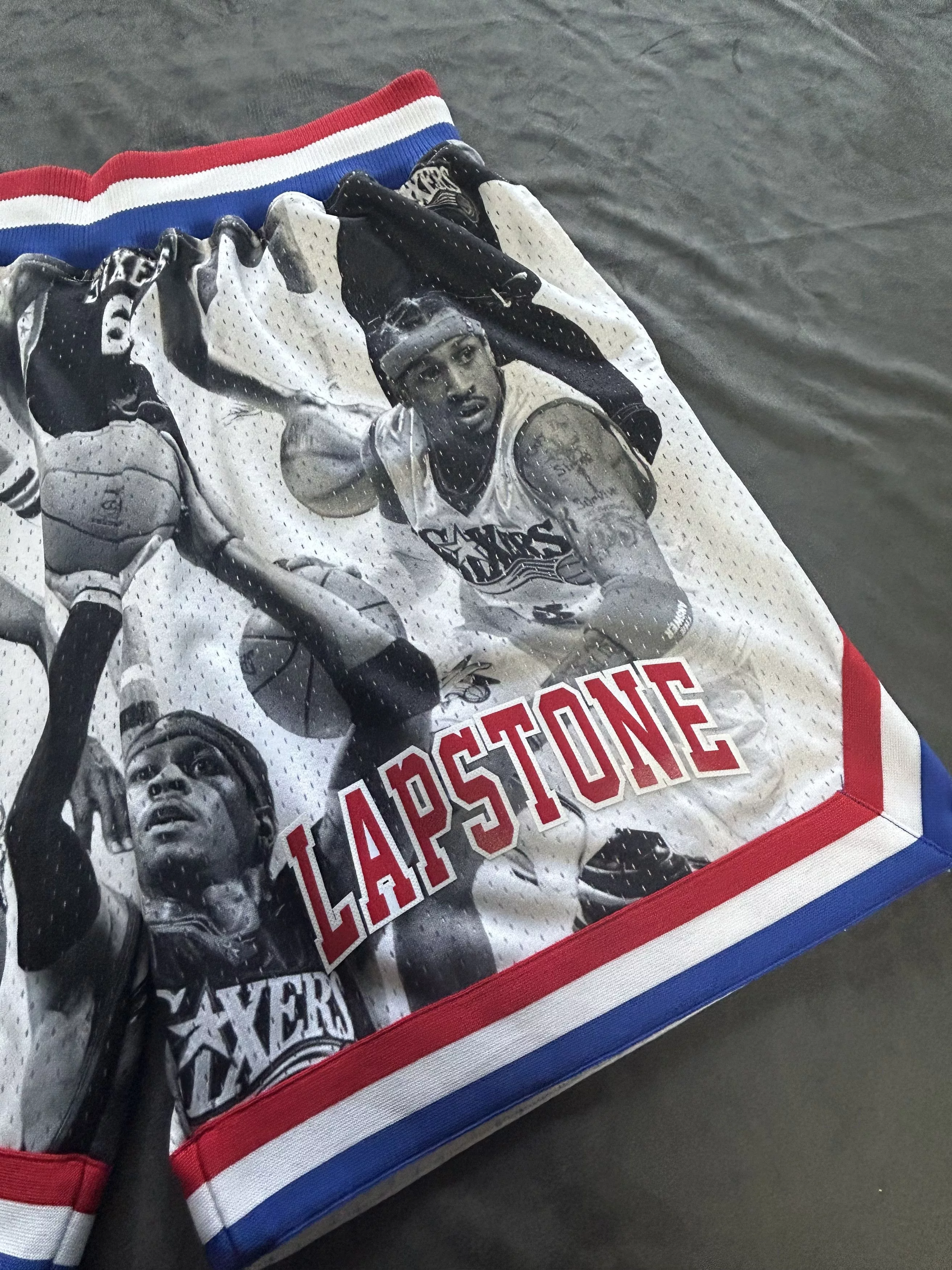 Mitchell & Ness Shorts Mitchell & Ness Rare Lapstone Mitchell Ness Icon Collage 76ers Shorts XL White Streetwear