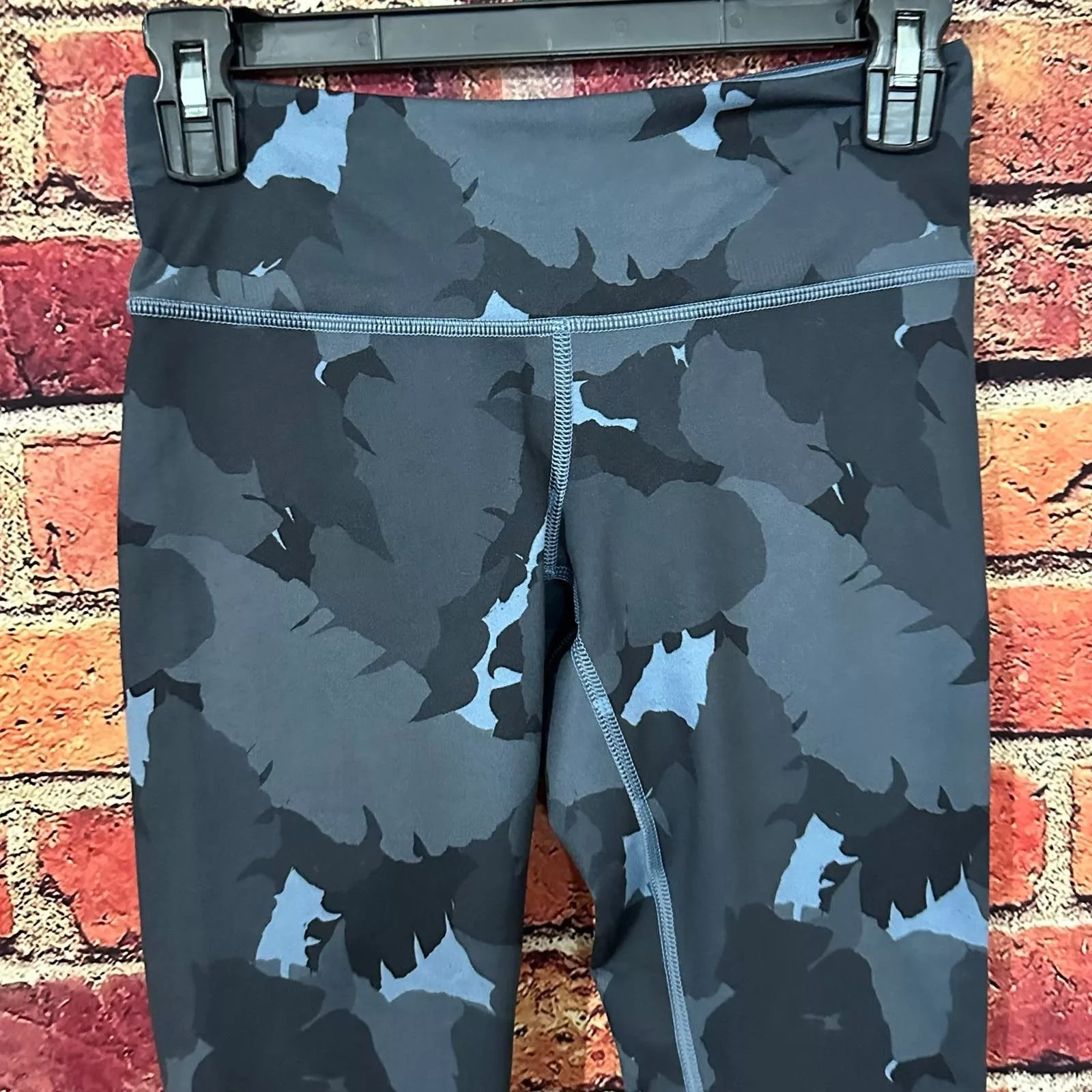 lululemon leggings size 4 Black