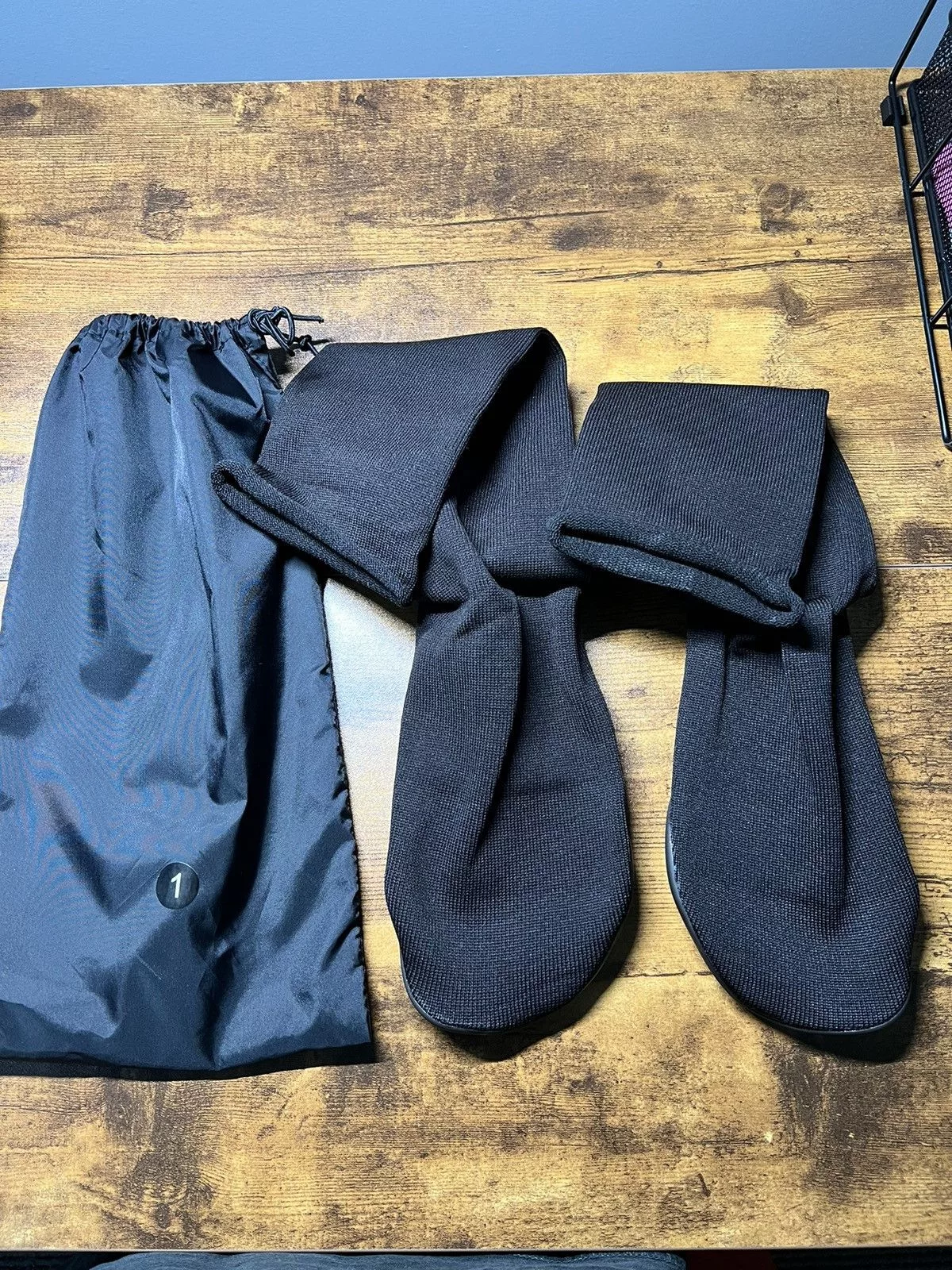 Yeezy Slip Ons Yeezy Pods Black