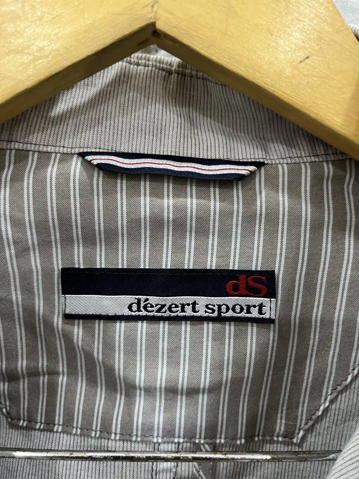 Dezert Light Jackets (Llll). DEZERT SPORT LIGHT JACKET Multi Vintage