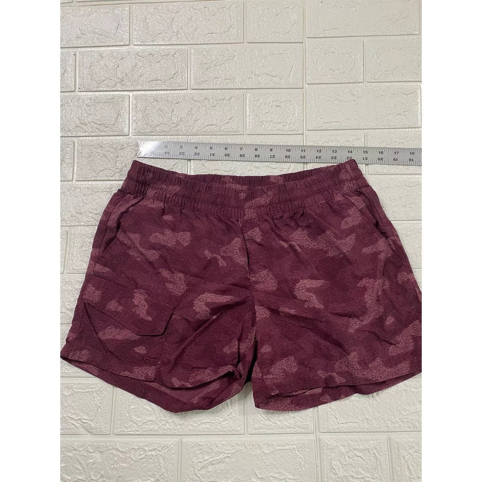 Columbia Shorts Red