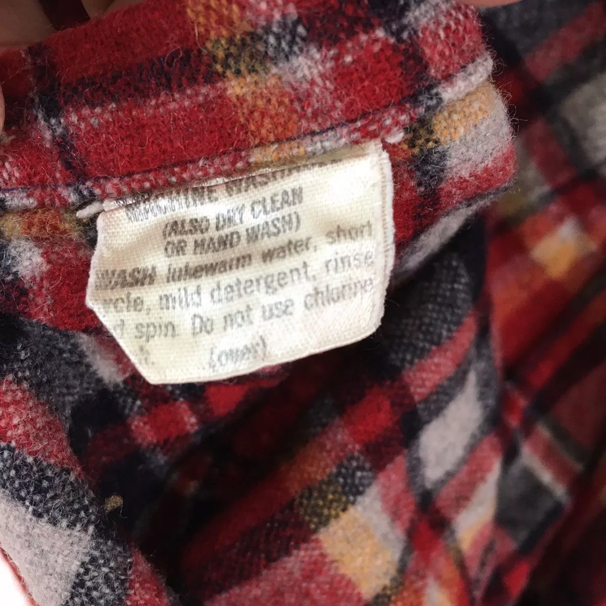 Flannel Shirts Button Ups Flannel × Pendleton Pendleton Pure Wool Flannel Red Vintage