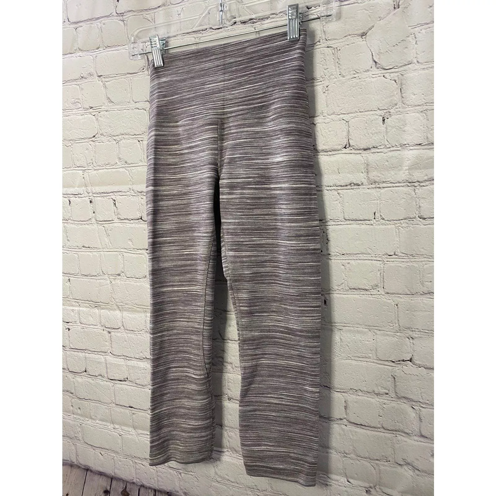 lululemon leggings size 4 Gray