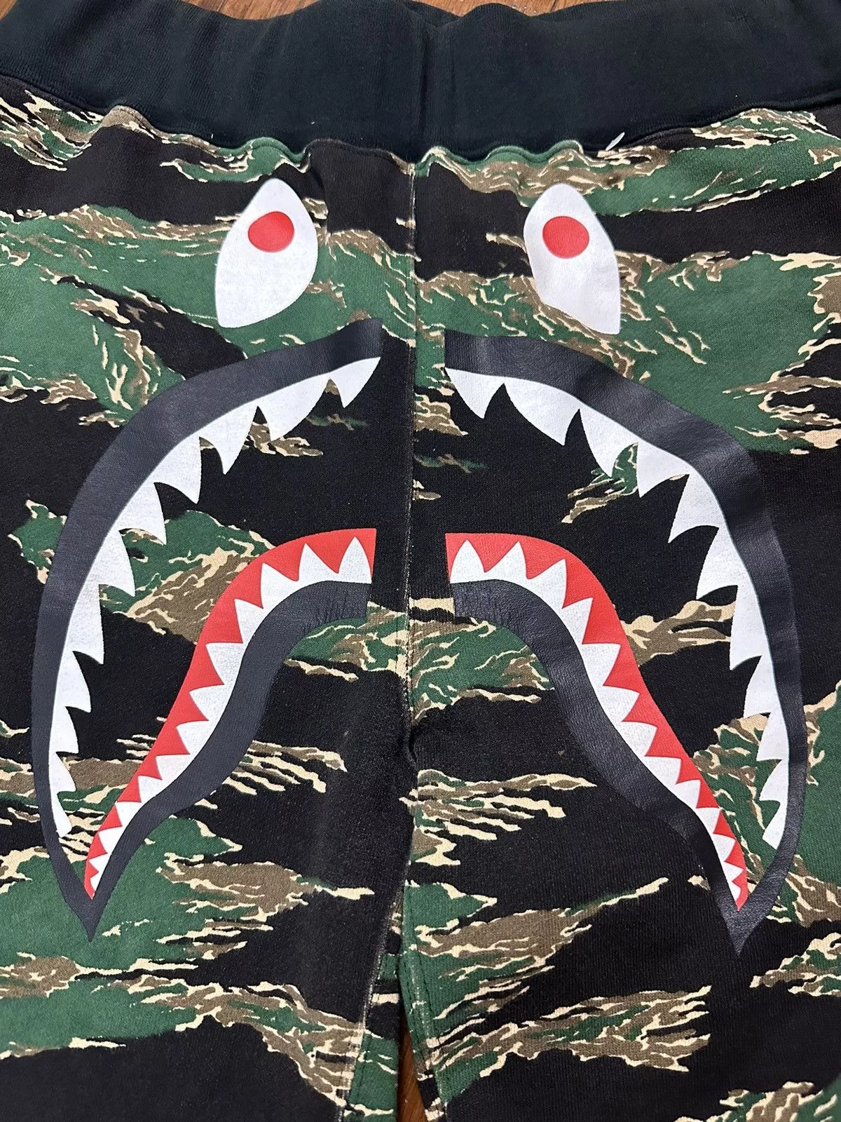 Bape Shorts Shark Tiger Camo Green