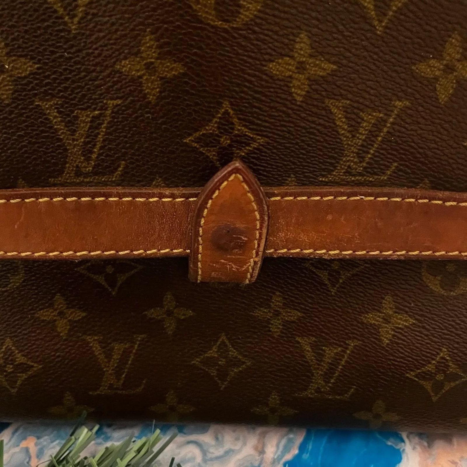 Louis Vuitton Shoulder Bags 💎 Vintage Louis Vuitton Monogram Fold over large clutch Brown