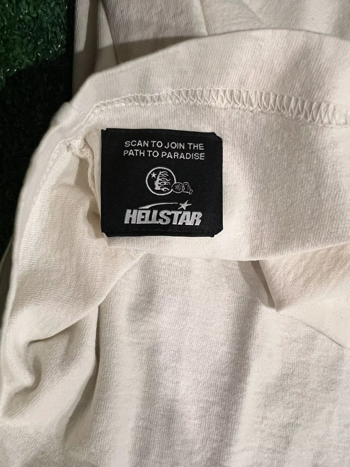 HELLSTAR Short Sleeve T Shirts Hellstar Classic T-Shirt White / L / Regular Print