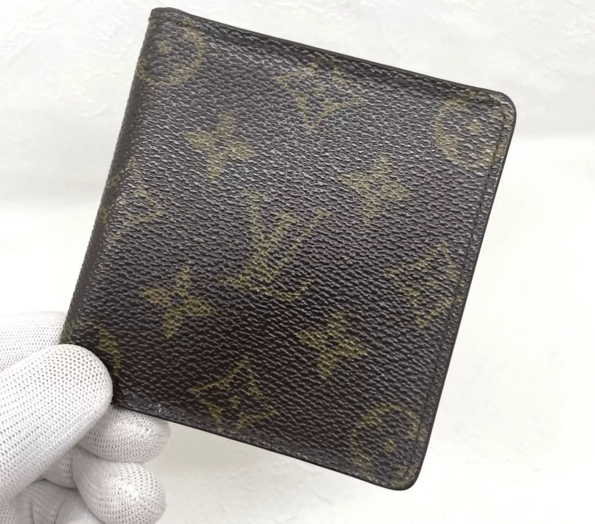 Louis Vuitton Wallets LOUIS VUITTON Monogram Bi-Fold Wallet Multi