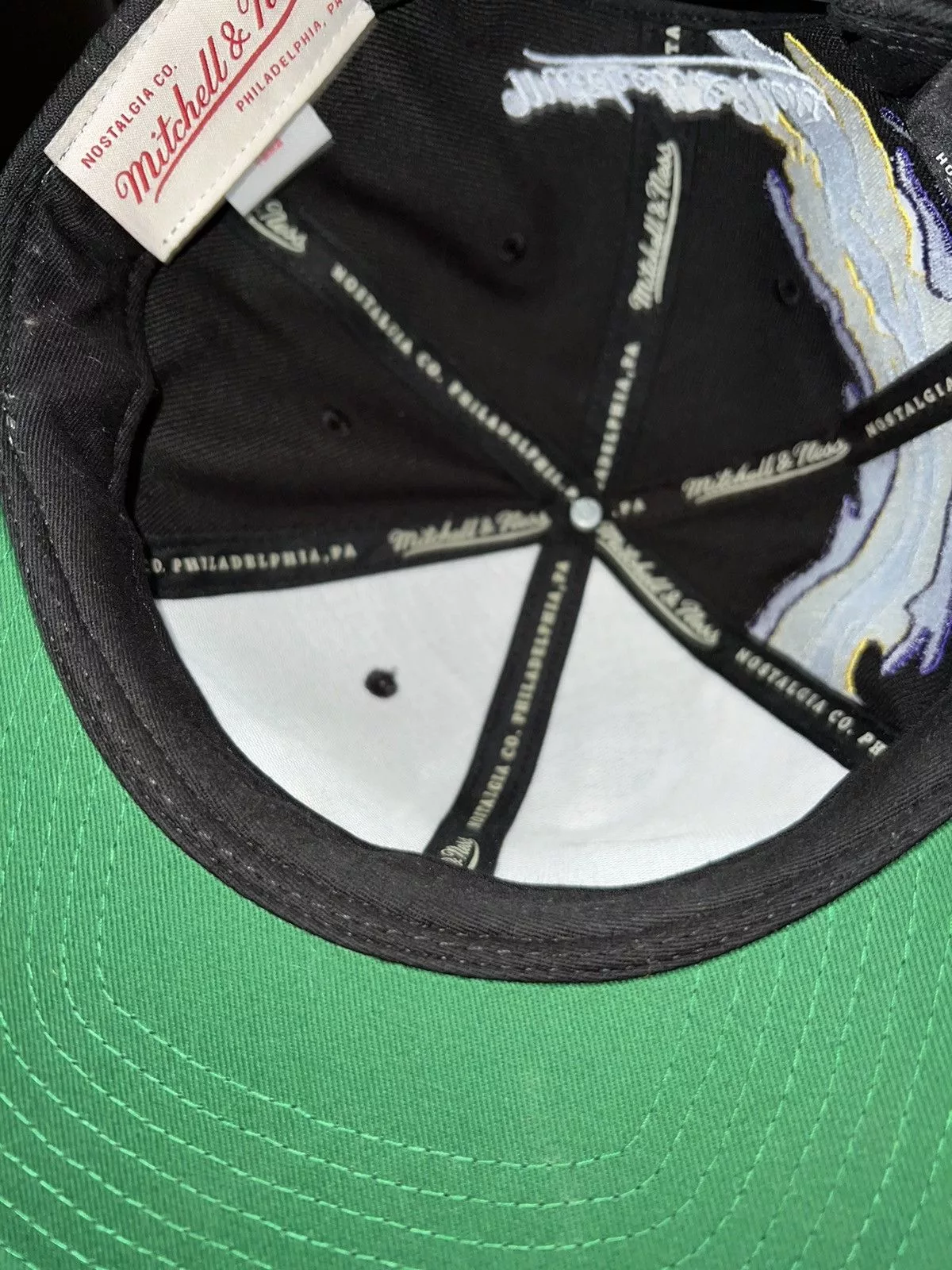 Mitchell & Ness Hats Mitchell & Ness Vintage Mitchell Ness LA Kings Paint Splash Hat Black
