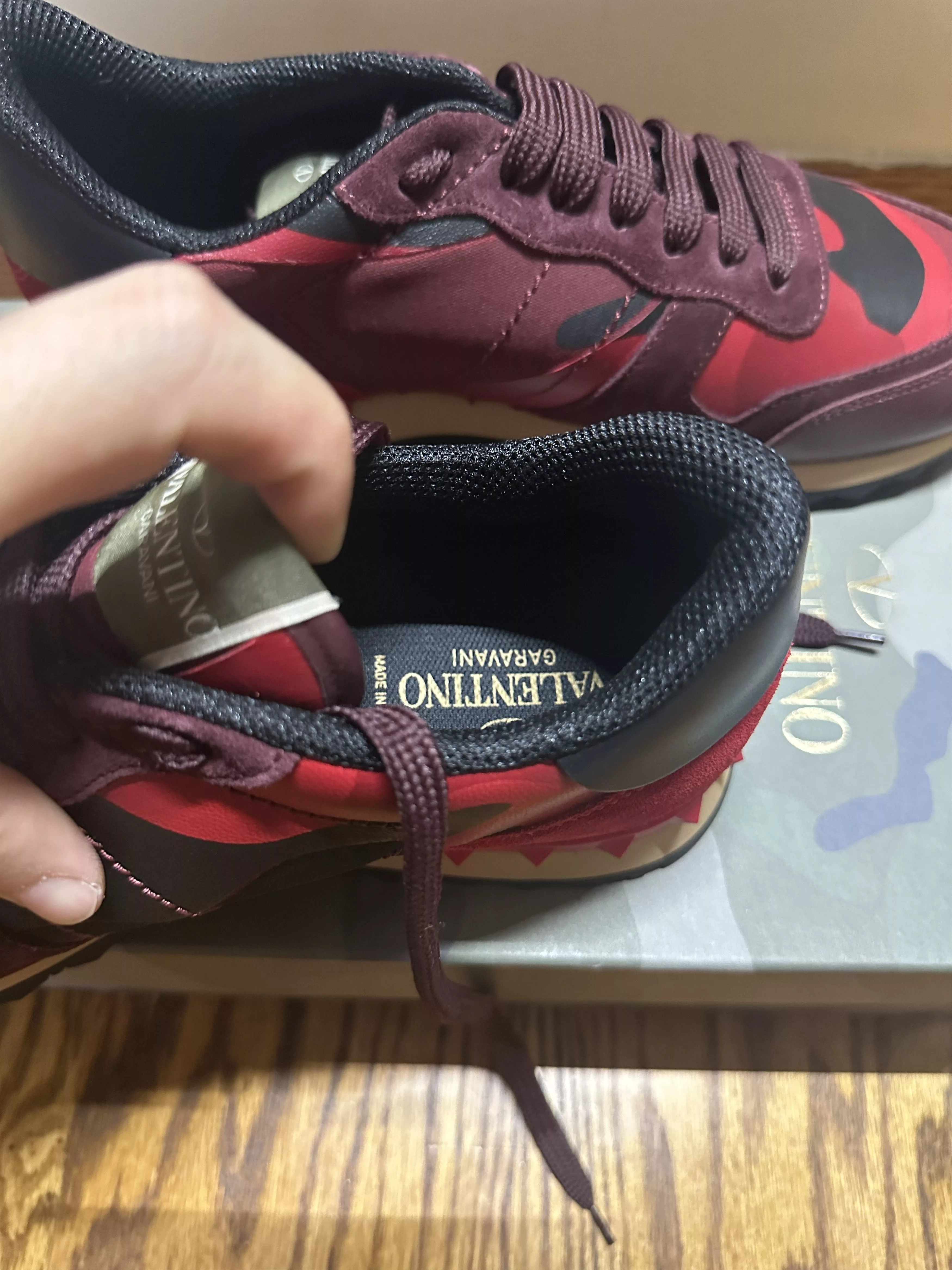 Valentino Low Top Sneakers Valentino Rockrunners Red