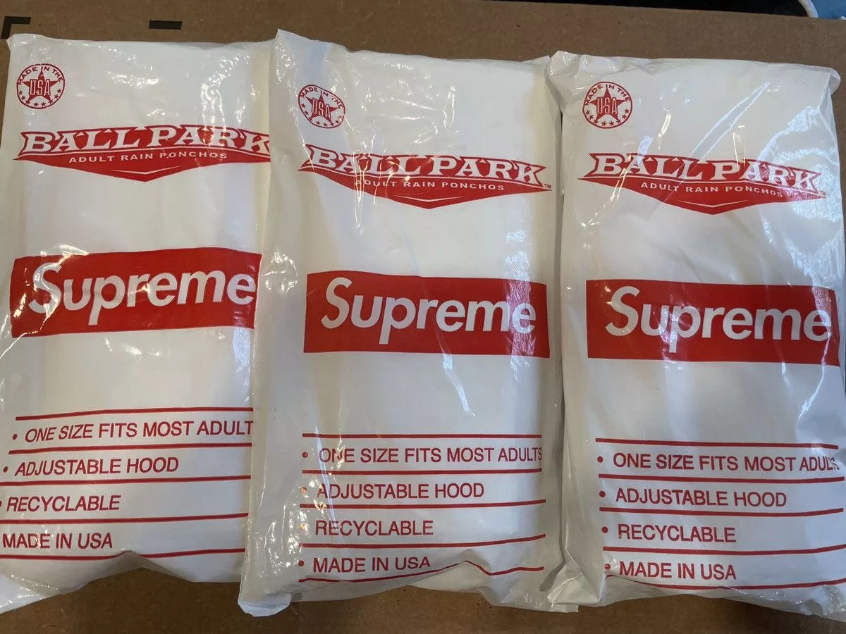 Supreme Supreme SINGLE Supreme Poncho White
