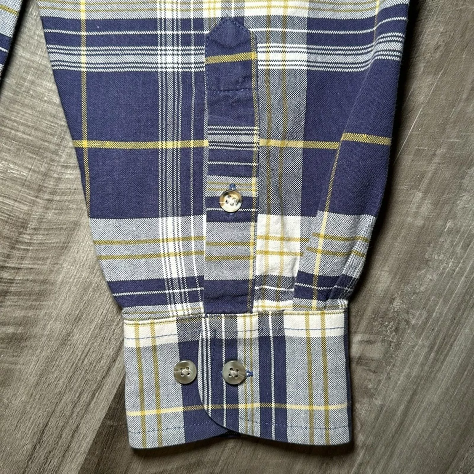 Wrangler Shirts Button Ups Wrangler 20X Western Long Sleeve Button Down - Large Blue