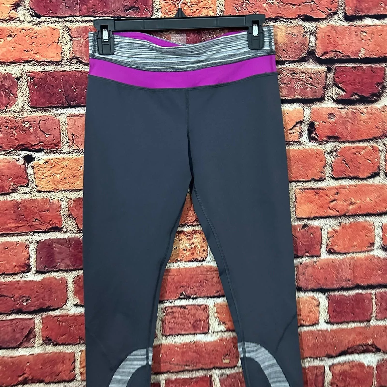 lululemon leggings size 6 Gray