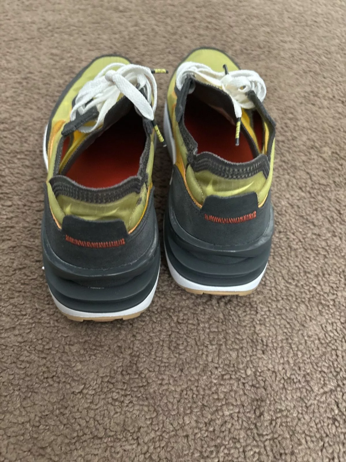 Nike Low Top Sneakers Nike waffle one SE Yellow