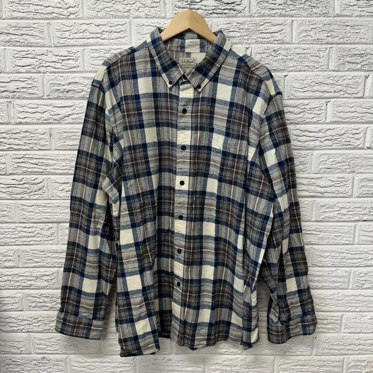 L.L. Bean Short Sleeve T Shirts Vintage L.L. Bean Plaid Flannel Button Down Collared XXL White