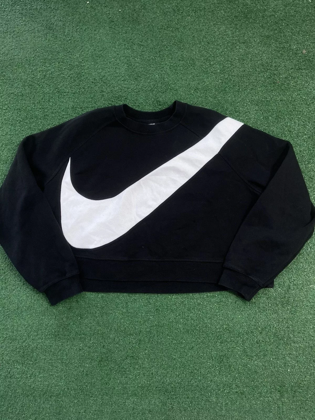 Nike Blouses Nike crewneck Black