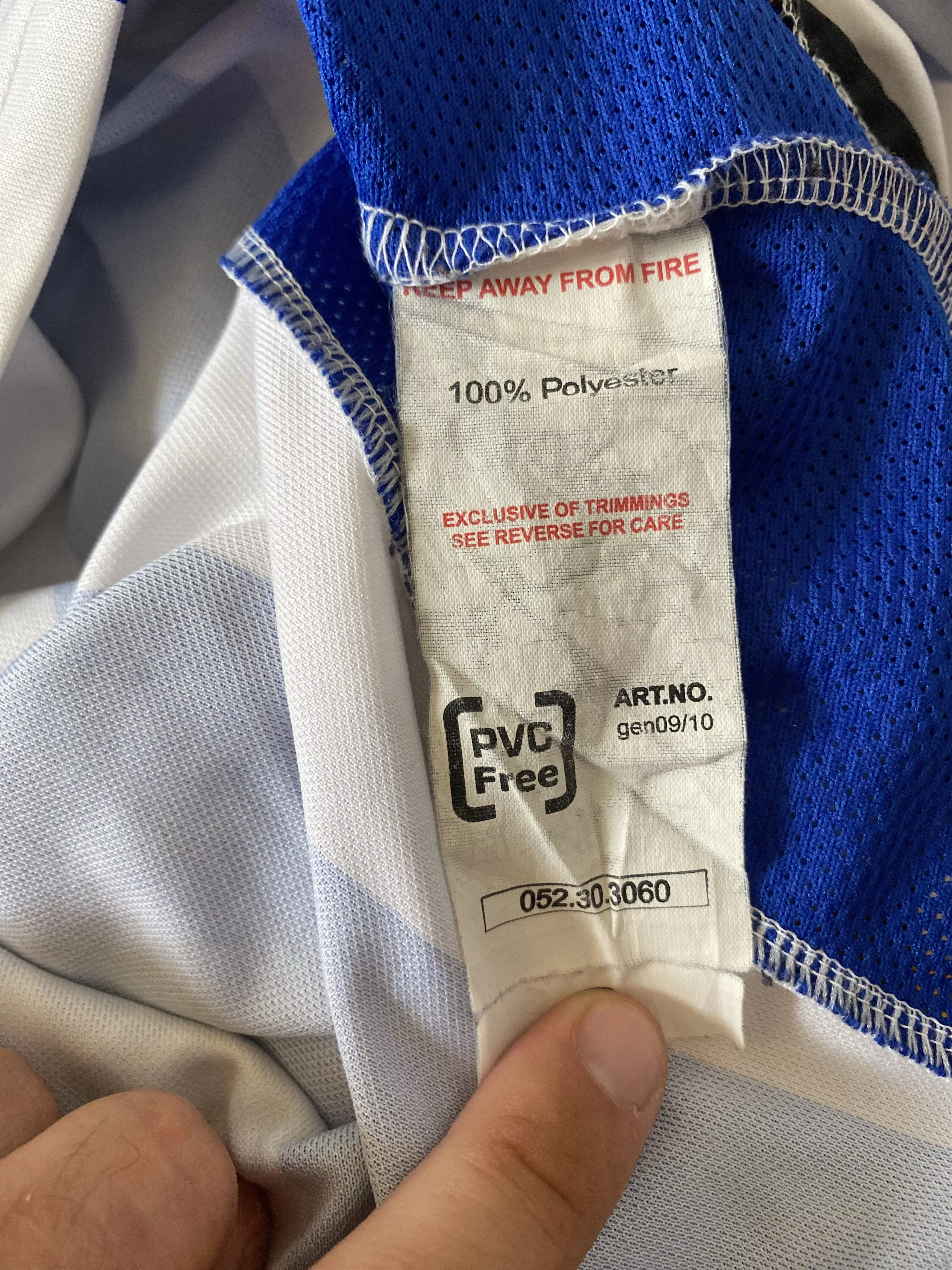 Puma Jerseys SHEFFIELD WEDNESDAY F.C. 2009 - 2010 - Puma - S - UNIQUE Multi