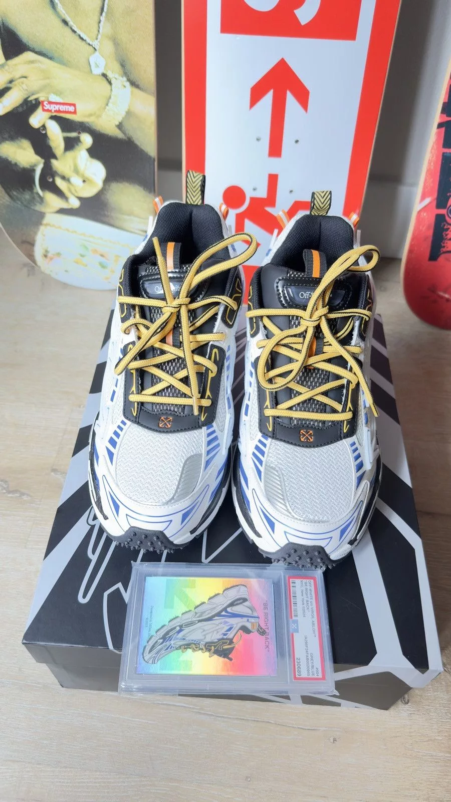 Off-White Low Top Sneakers Off-White Be Right Back Sneaker