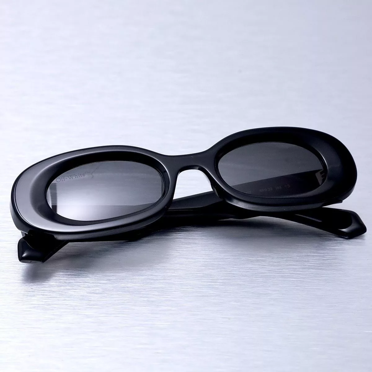 Off-White Sunglasses Off-White OFF WHITE AMALFI SUNGLASSES Black