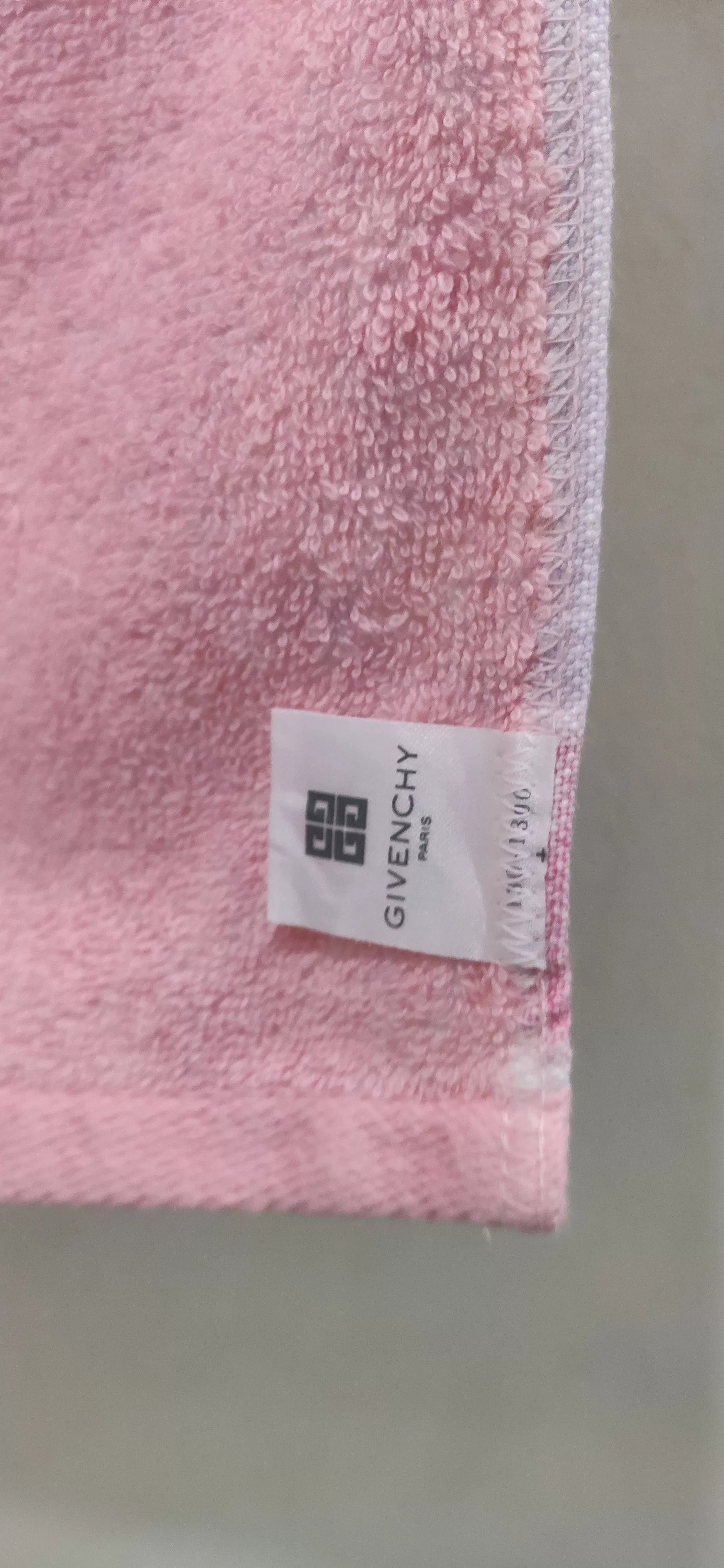 Givenchy Miscellaneous Beautiful Givenchy Gym Towel Pink