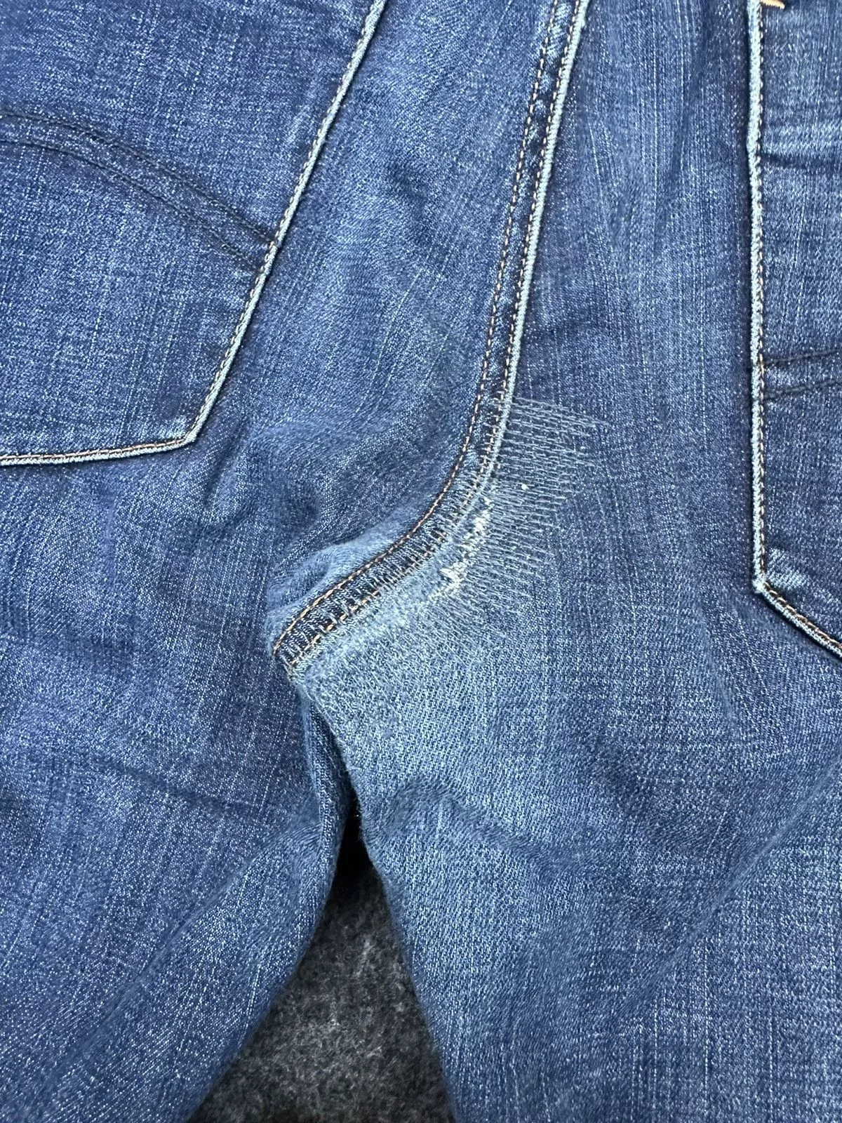 Tommy Hilfiger Denim Tommy Hilfiger Scanton Stretchable Denim Size 34 D13 Blue Streetwear