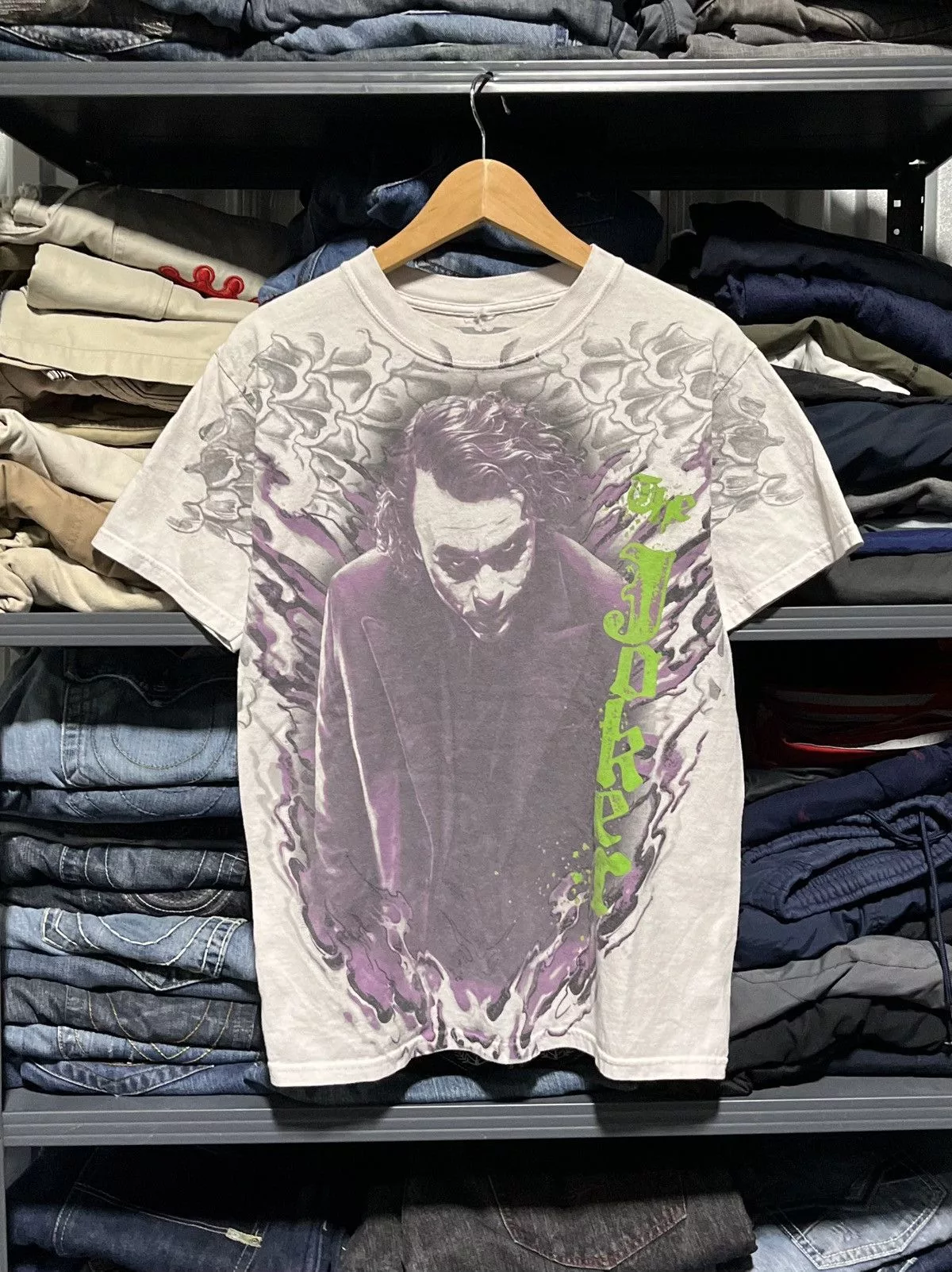 DC Comics Short Sleeve T Shirts DC Comics × Vintage Crazy Y2K The Joke Dark Knight Rises AOP Batman Movie Tee White Streetwear