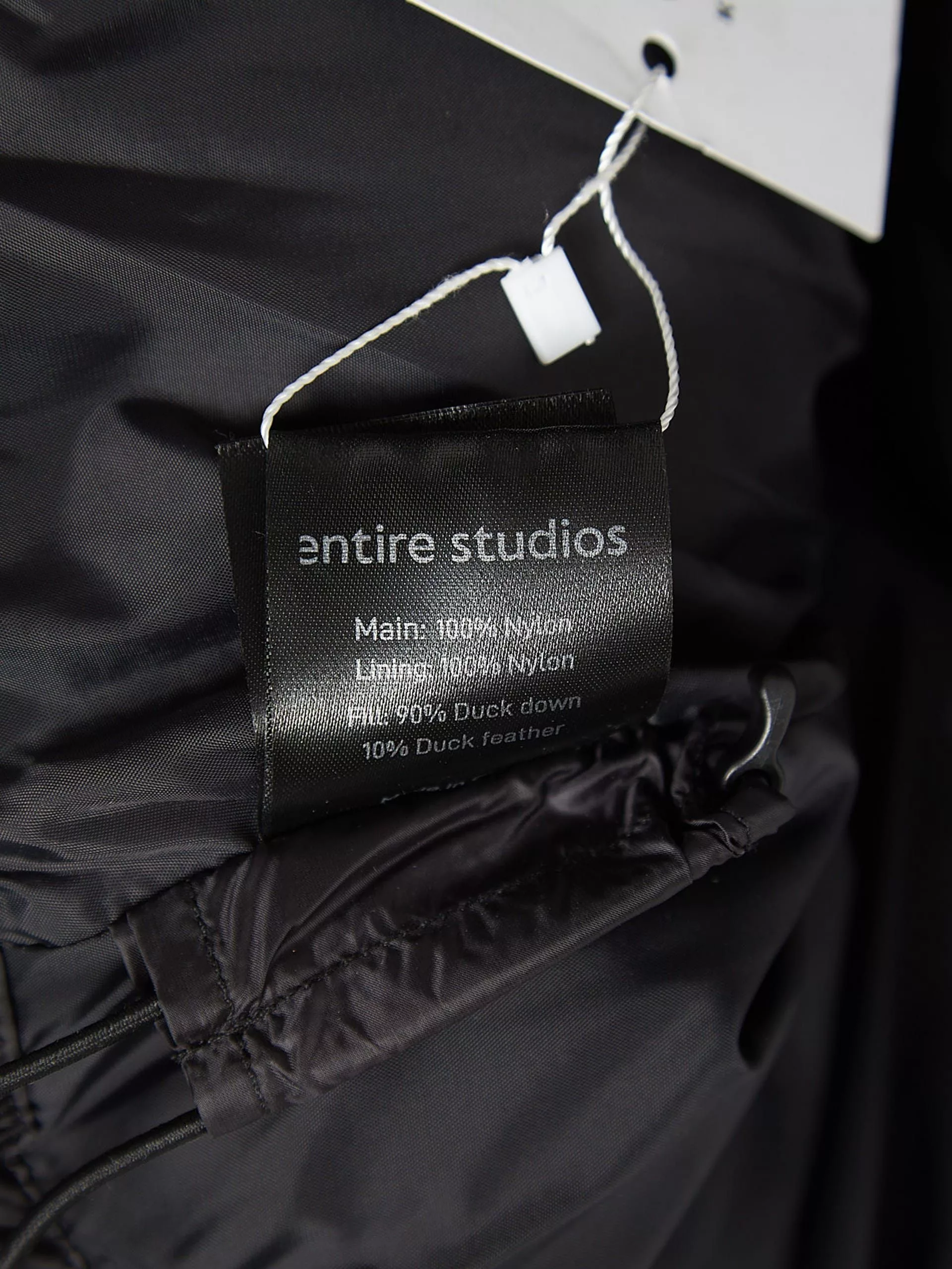 Entire Studios Parkas Entire Studios Black Cropped Polyamide Puffer Jacket