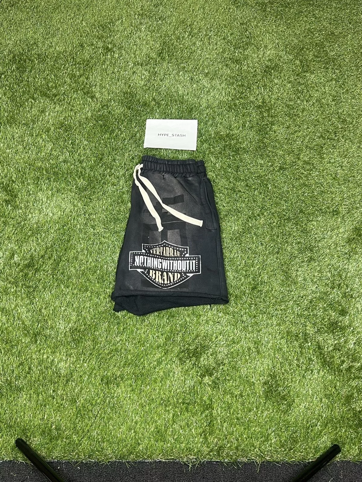 Vertabrae Shorts Black