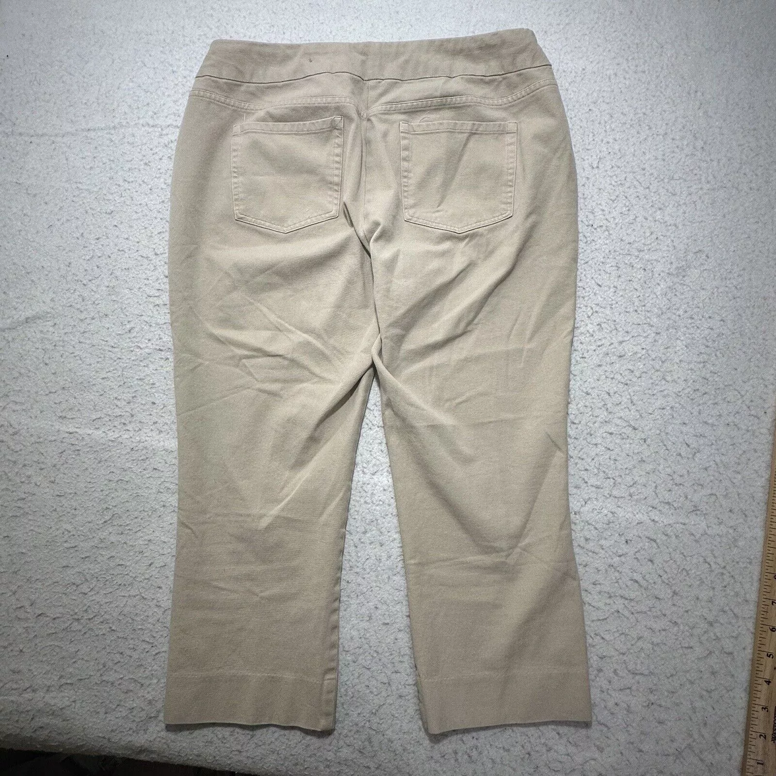 Other Pants Other Soft Surroundings PM Beige Pull On Capri Pants Stretch