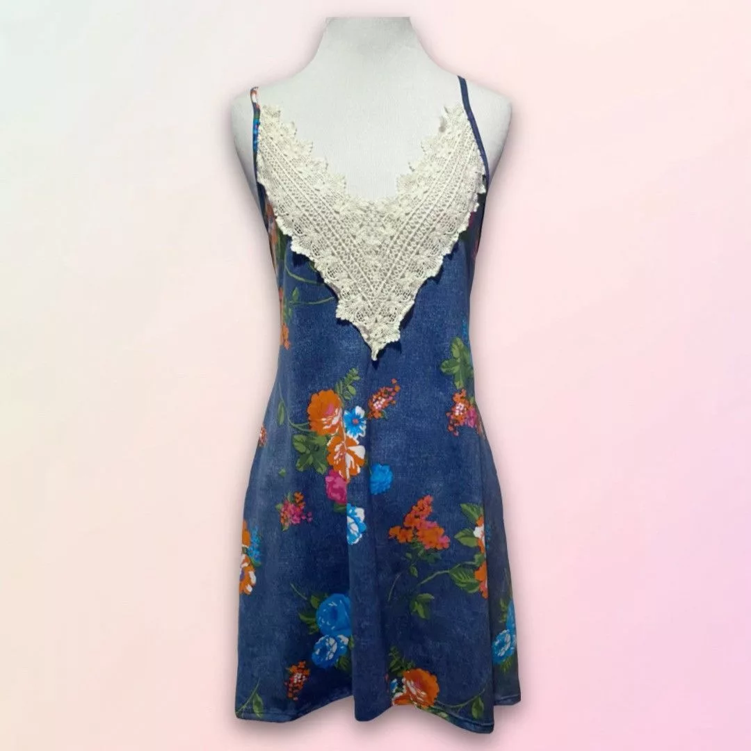 Vintage Socks Intimates Celeste, Vintage, Rayon, Floral, Lounge/Sleep Dress Blue
