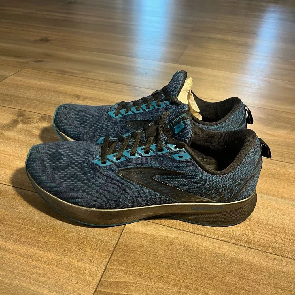 Brooks Low Top Sneakers Brooks Levitate 5 Blue Athletic Running sneaker Men 10